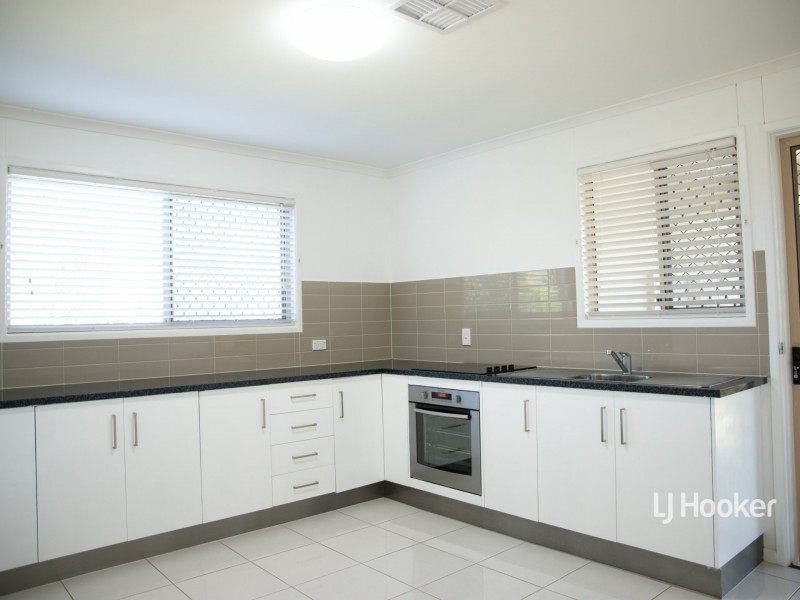 39 Northern Road, Roma QLD 4455