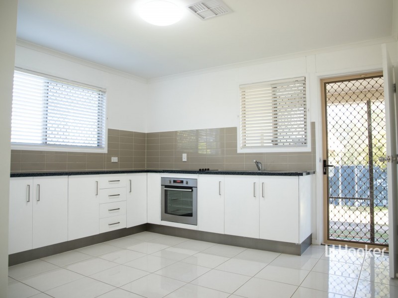 39 Northern Road, Roma QLD 4455