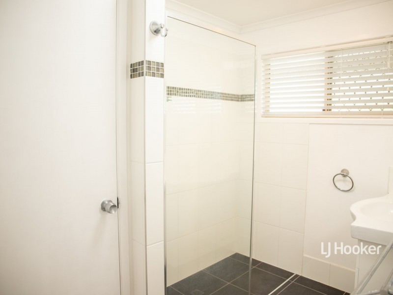 39 Northern Road, Roma QLD 4455