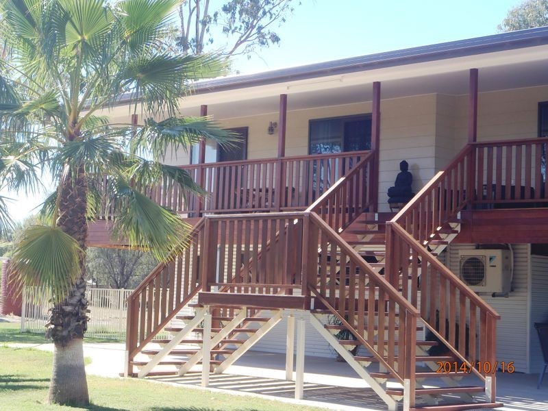 44 McPhie Street, Roma QLD 4455