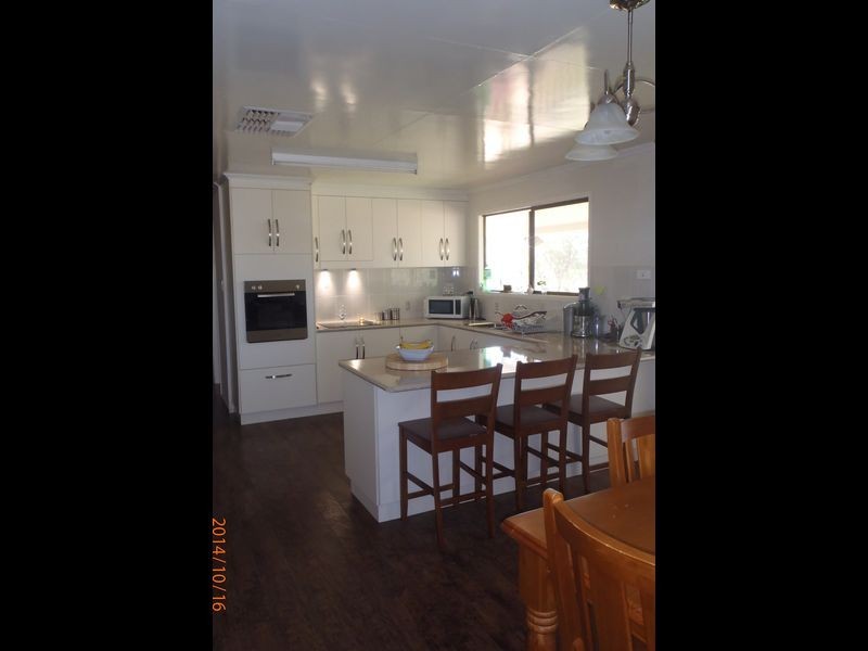 44 McPhie Street, Roma QLD 4455