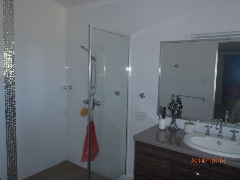 44 McPhie Street, Roma QLD 4455