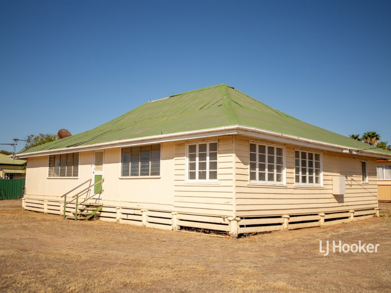 37 Soutter Street, Roma QLD 4455