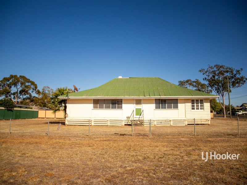 37 Soutter Street, Roma QLD 4455