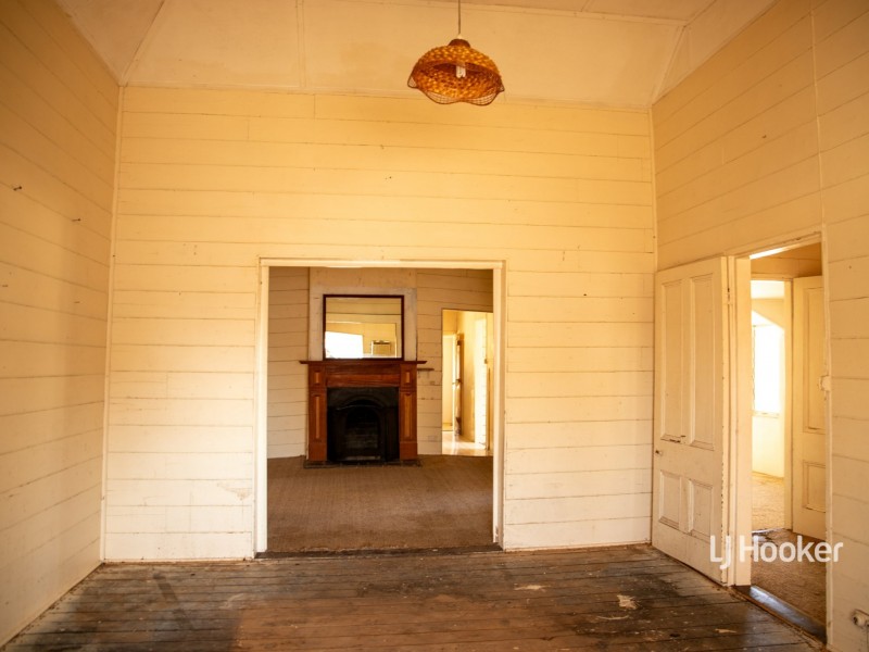 37 Soutter Street, Roma QLD 4455