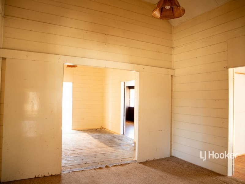 37 Soutter Street, Roma QLD 4455