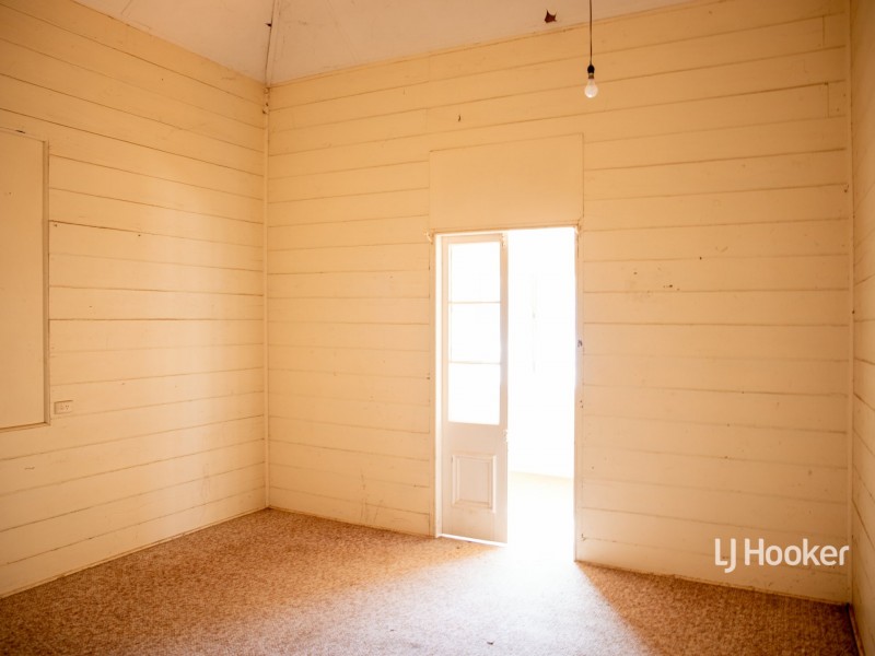 37 Soutter Street, Roma QLD 4455