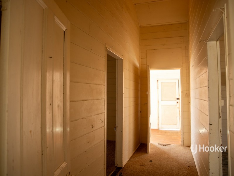 37 Soutter Street, Roma QLD 4455