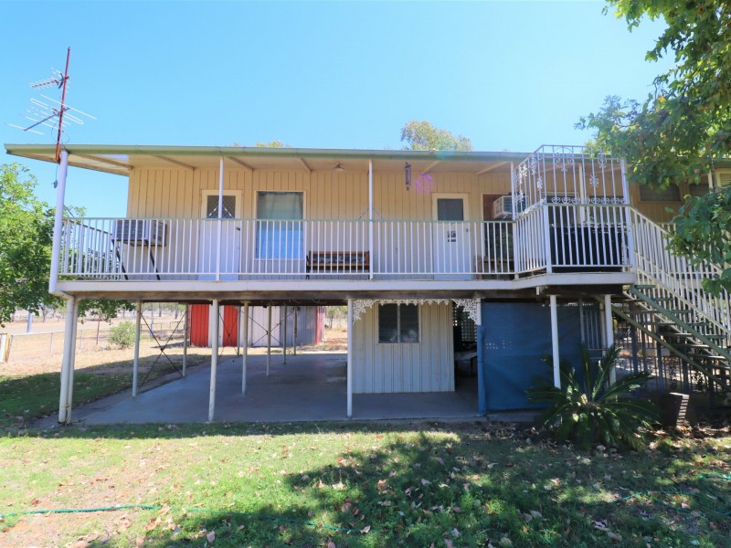 36 Coronation Street, Injune QLD 4454