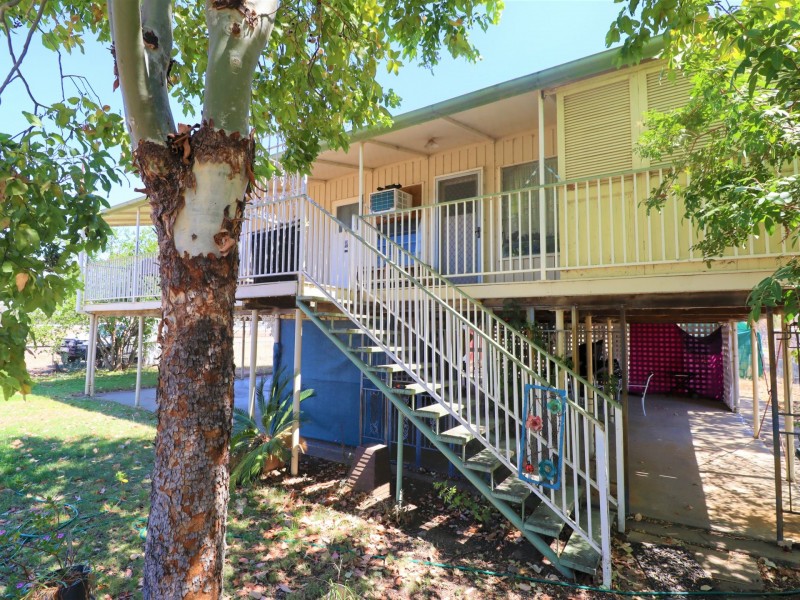36 Coronation Street, Injune QLD 4454