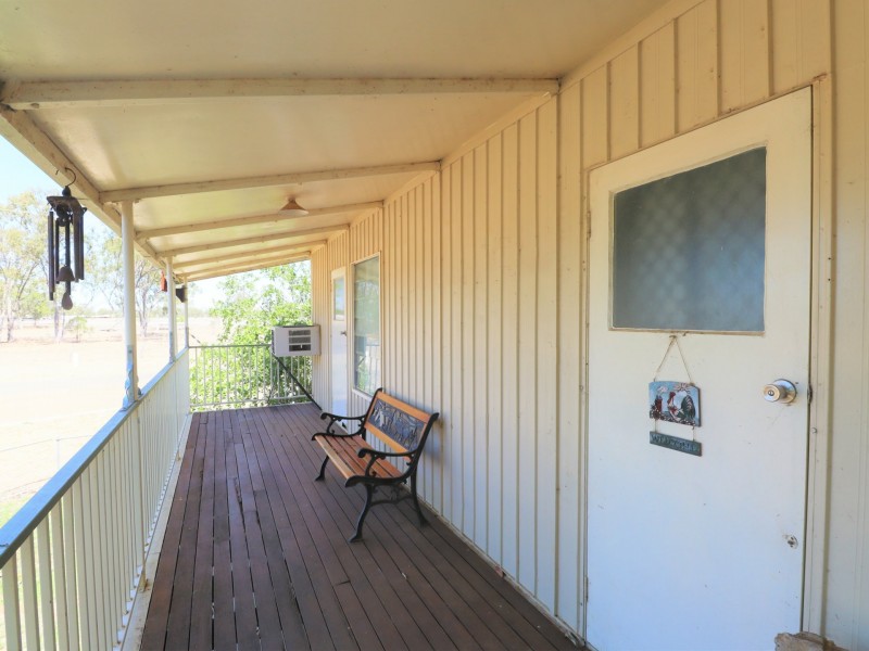 36 Coronation Street, Injune QLD 4454