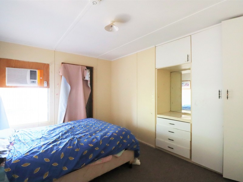 36 Coronation Street, Injune QLD 4454
