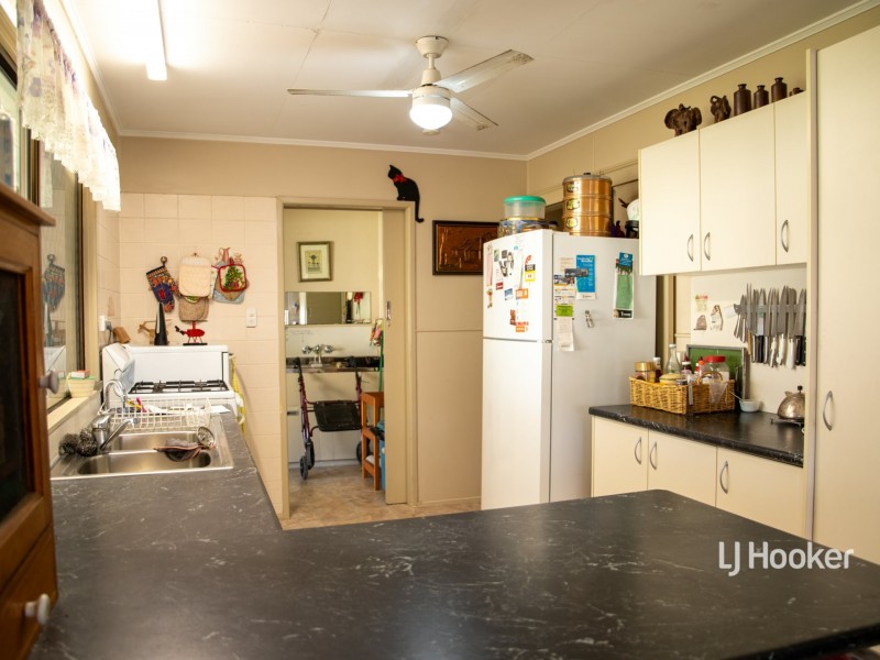 16 Howard Street, Roma QLD 4455