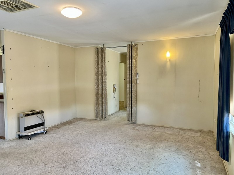 1 Crawford Street, Roma QLD 4455