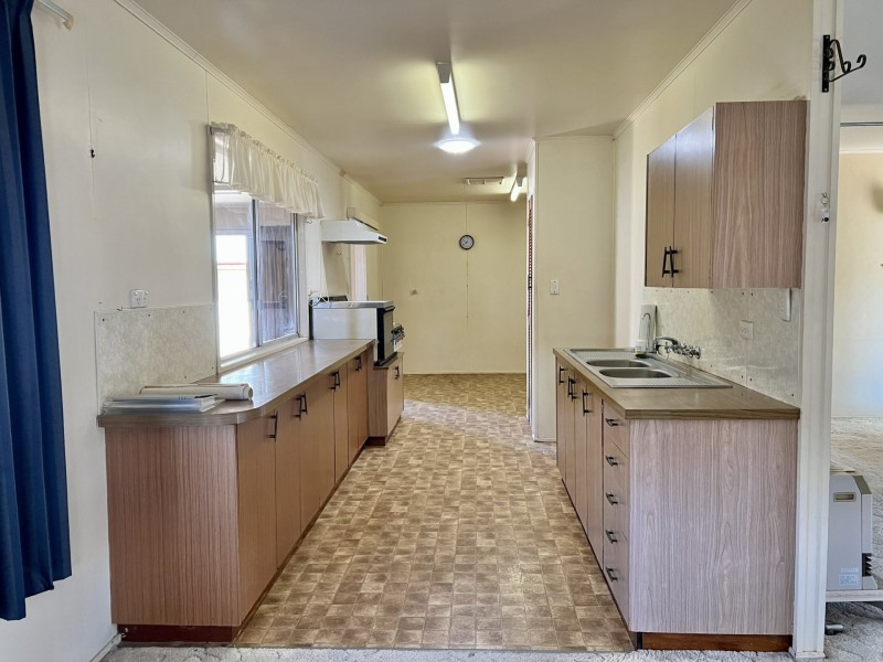 1 Crawford Street, Roma QLD 4455