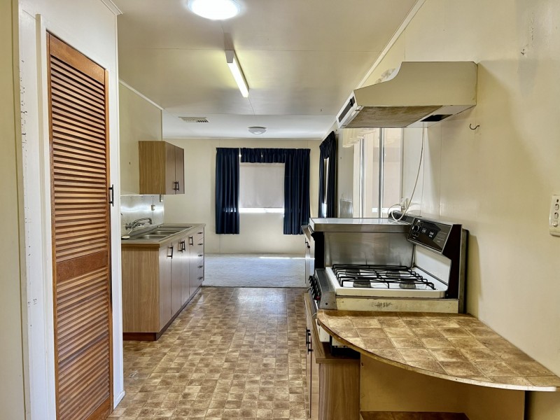 1 Crawford Street, Roma QLD 4455