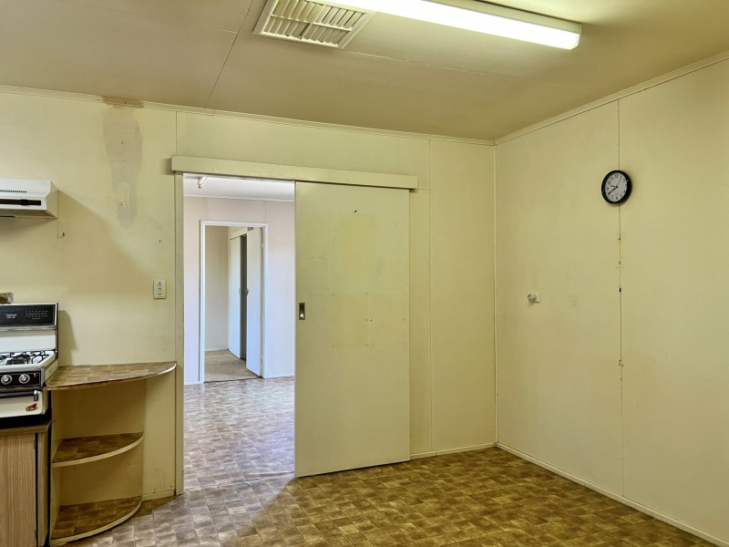 1 Crawford Street, Roma QLD 4455