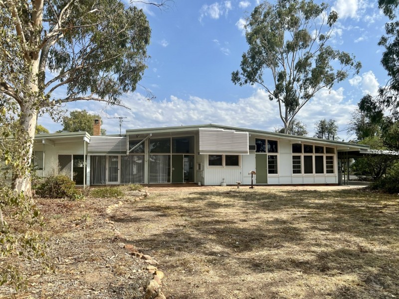 32-34 Miscamble Street, Roma QLD 4455