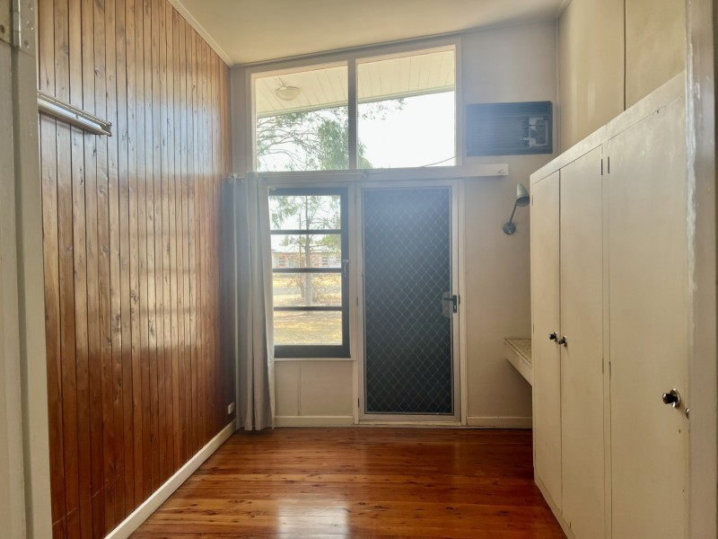 32-34 Miscamble Street, Roma QLD 4455