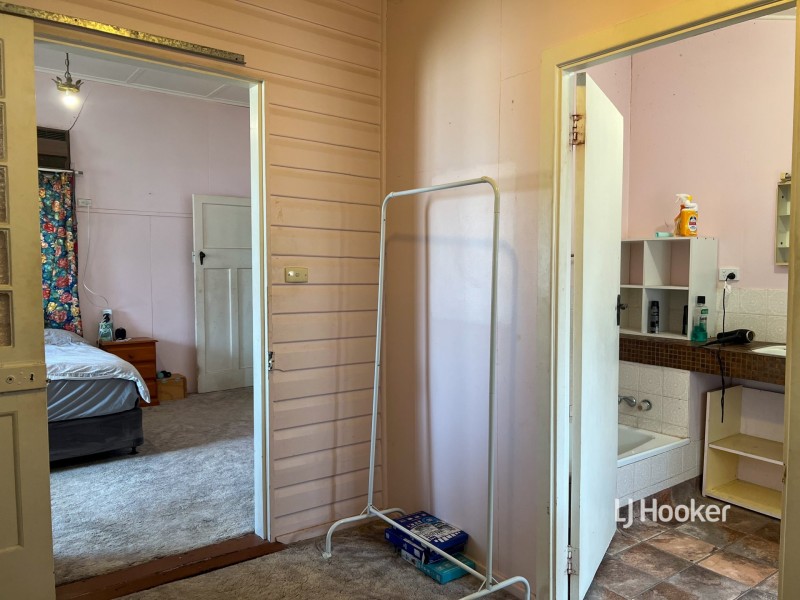 4 Northern Road, Roma QLD 4455