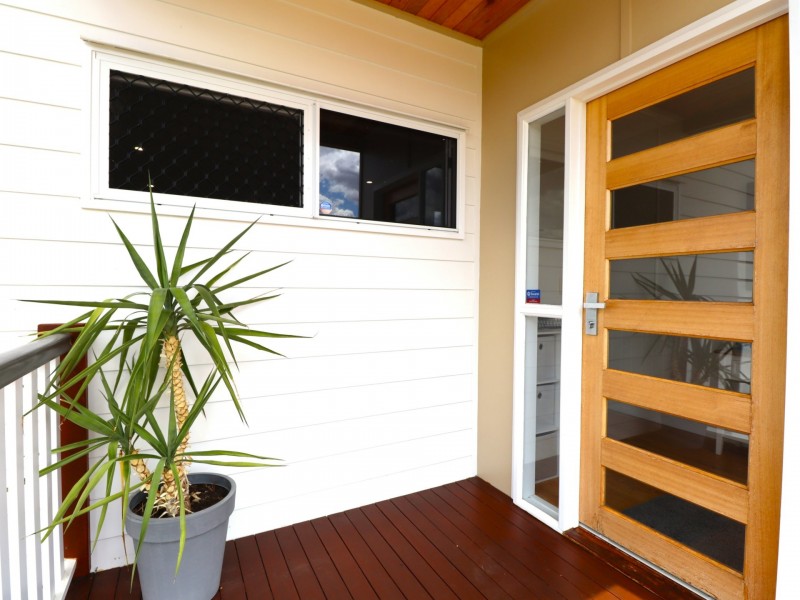 242 Upper McDowall Street, Roma QLD 4455