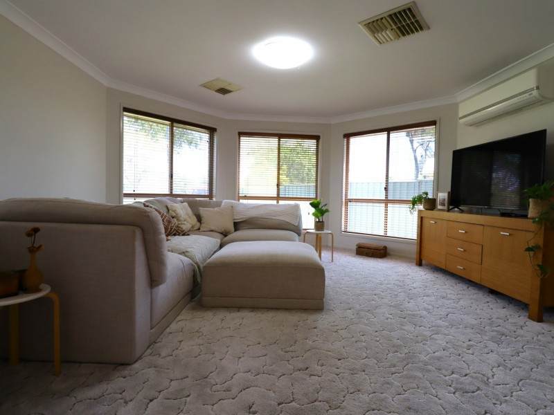 6 Allen Street, Roma QLD 4455