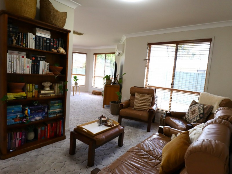 6 Allen Street, Roma QLD 4455