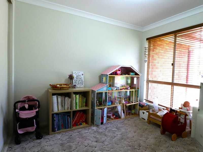 6 Allen Street, Roma QLD 4455