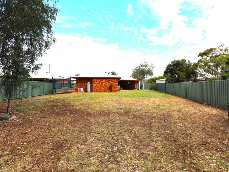 6 Allen Street, Roma QLD 4455
