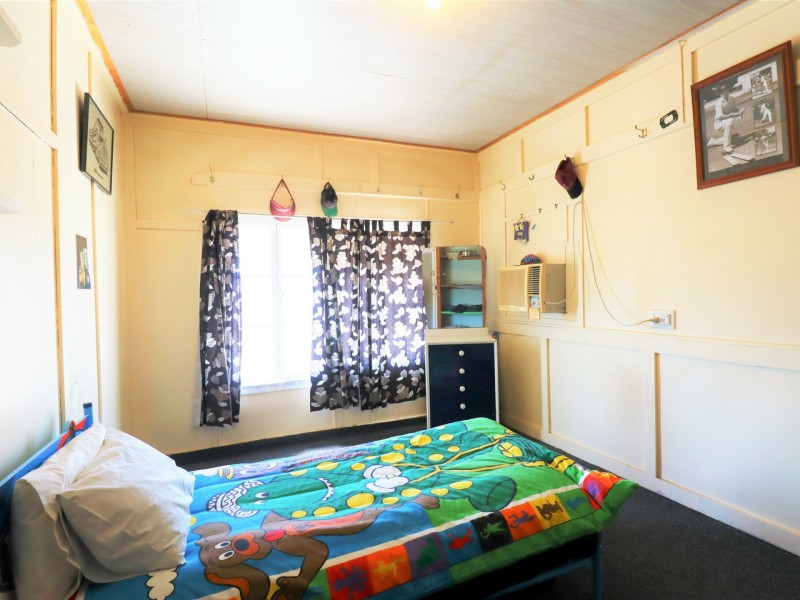 4 – 10 Station Street, Injune QLD 4454