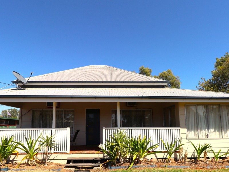 19 Lewis Street, Roma QLD 4455