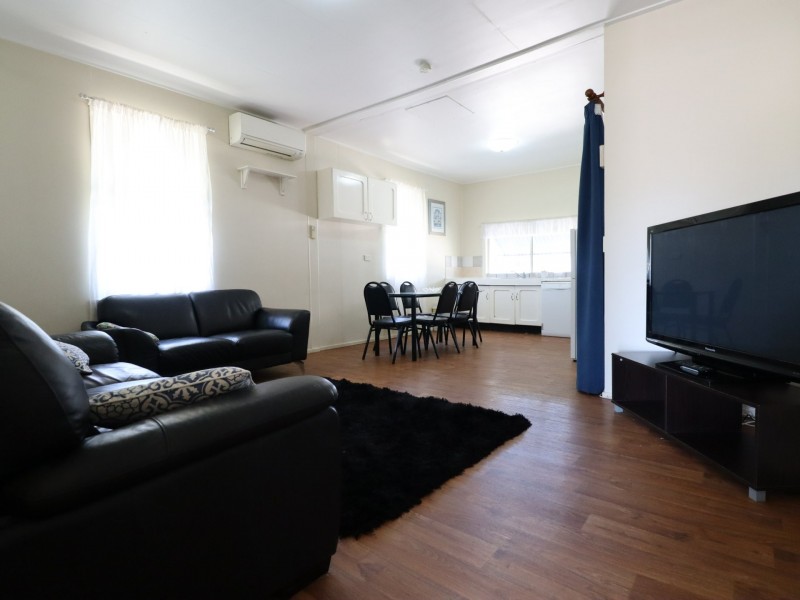 19 Lewis Street, Roma QLD 4455