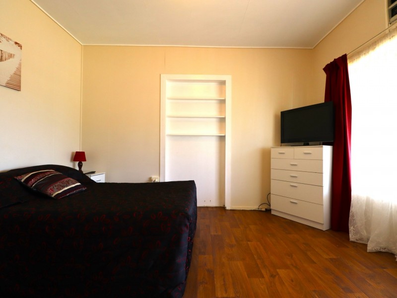 19 Lewis Street, Roma QLD 4455