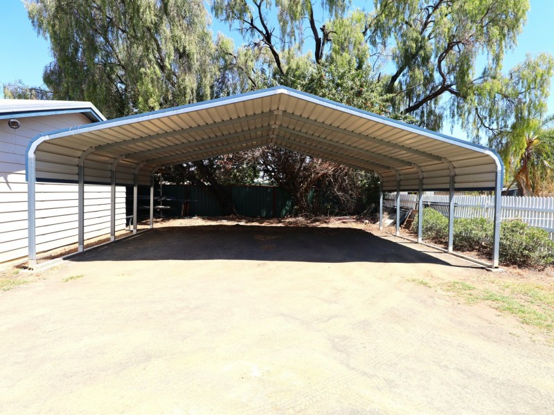 19 Lewis Street, Roma QLD 4455
