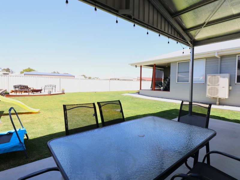 12 Wheeler Drive, Roma QLD 4455