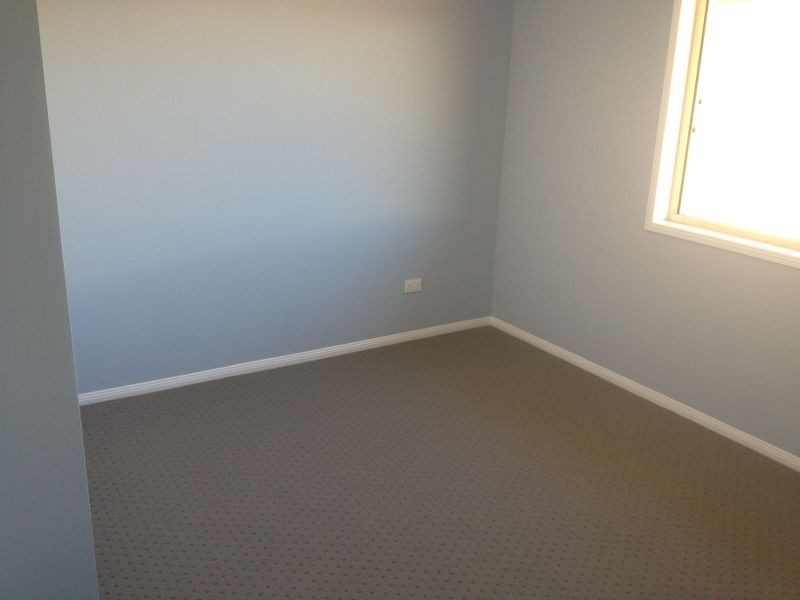 11 Edna Street, Roma QLD 4455