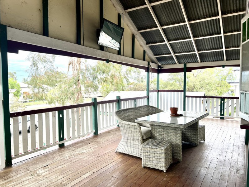 158 McDowall Street, Roma QLD 4455