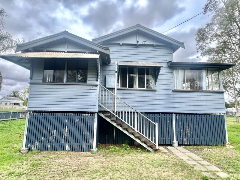 21 – 23 Station Street, Roma QLD 4455