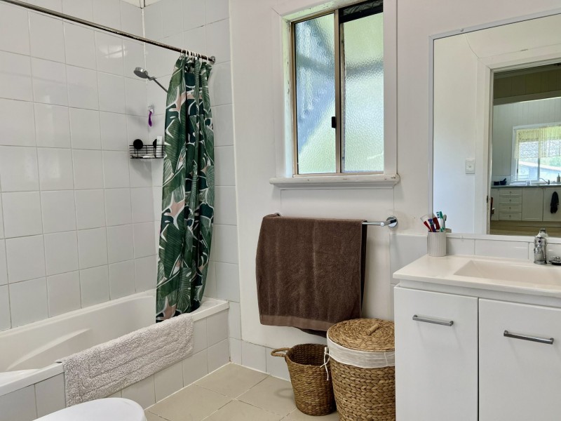 21 – 23 Station Street, Roma QLD 4455