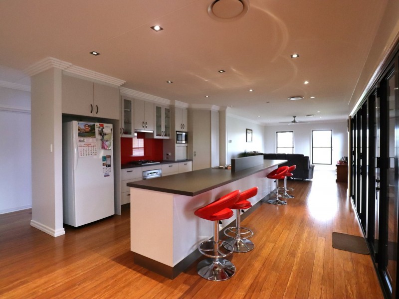 48 Duke Street, Roma QLD 4455