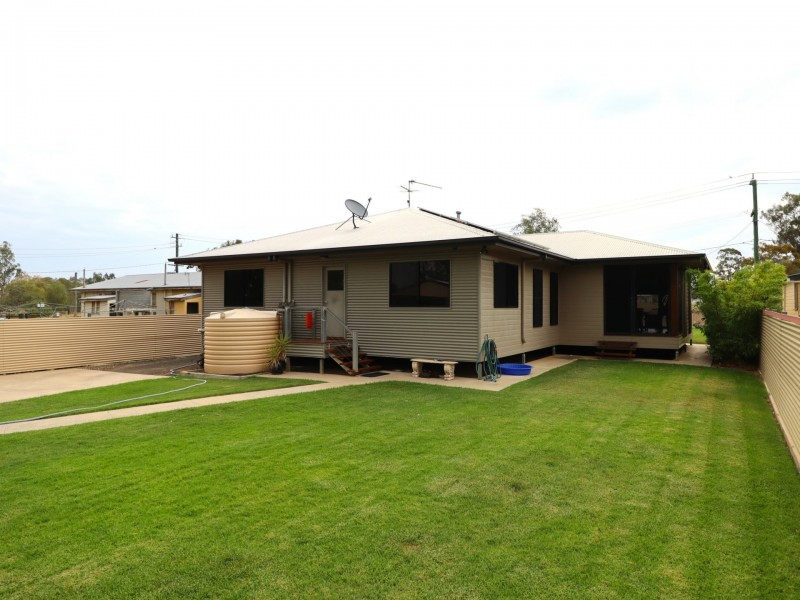 48 Duke Street, Roma QLD 4455