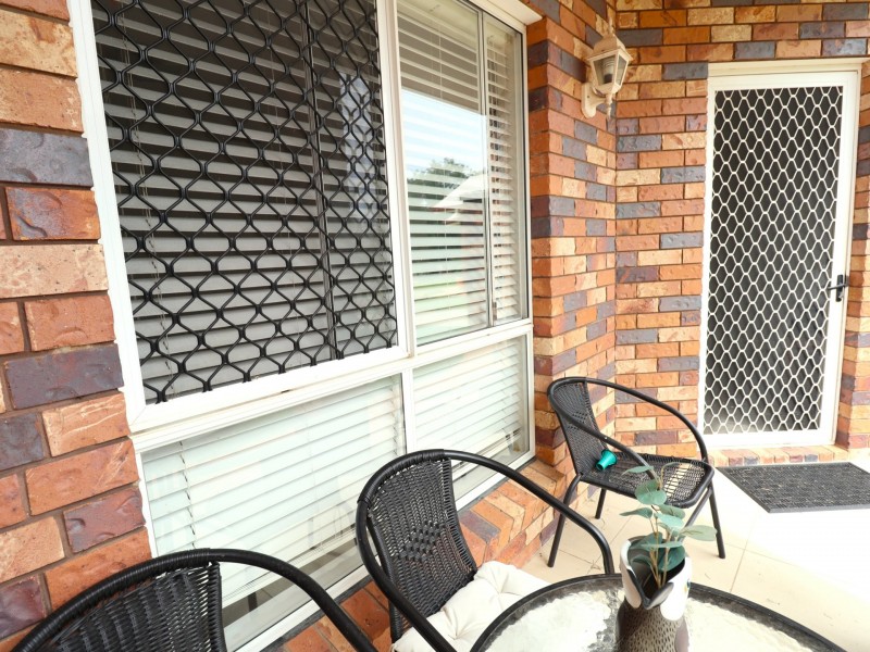 1  & 2/185 Edwardes Street, Roma QLD 4455