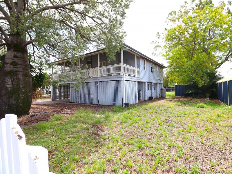 66 Charles Street, Roma QLD 4455