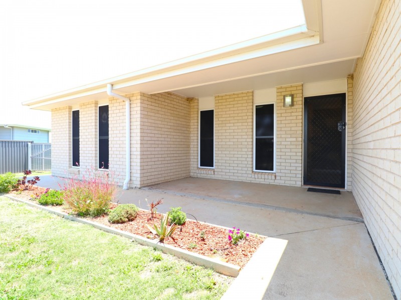 32 Beetson Drive, Roma QLD 4455