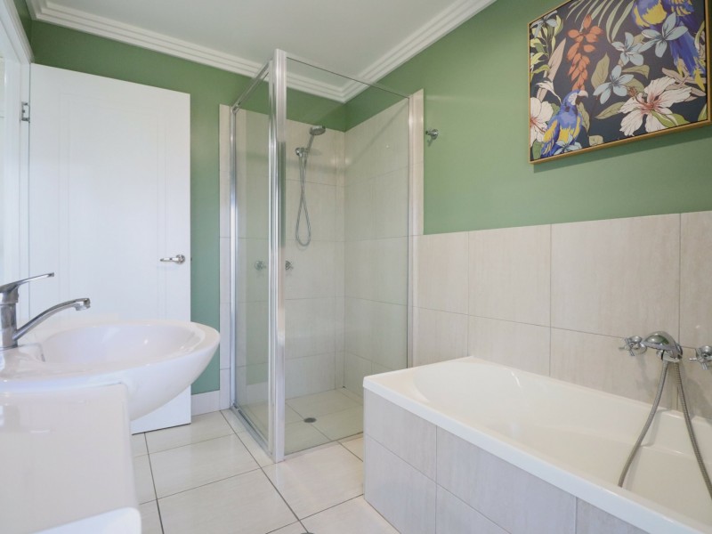 32 Beetson Drive, Roma QLD 4455