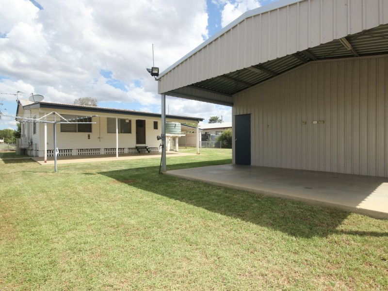 39 Taylor Street, Roma QLD 4455