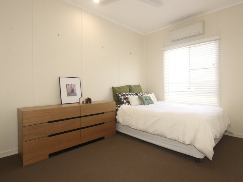 39 Taylor Street, Roma QLD 4455