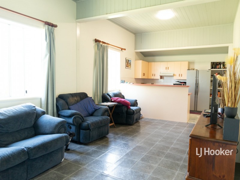 33 High Street, Wallumbilla QLD 4428