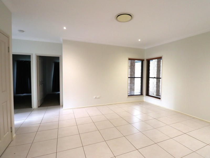 2 Webb Court, Roma QLD 4455