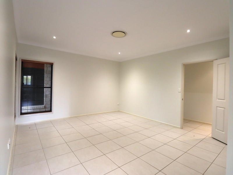 2 Webb Court, Roma QLD 4455